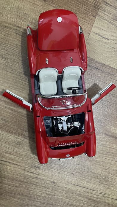 Masina metalica Chevrolet rosie 26 cm
