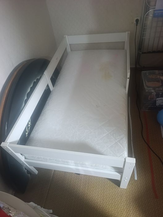 Продам кроватку детскую