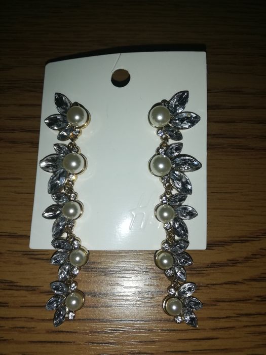 Cercei lungi aurii cu cristale si perle