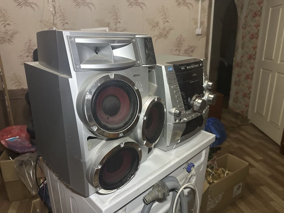 Продам музыкальный центр Айва