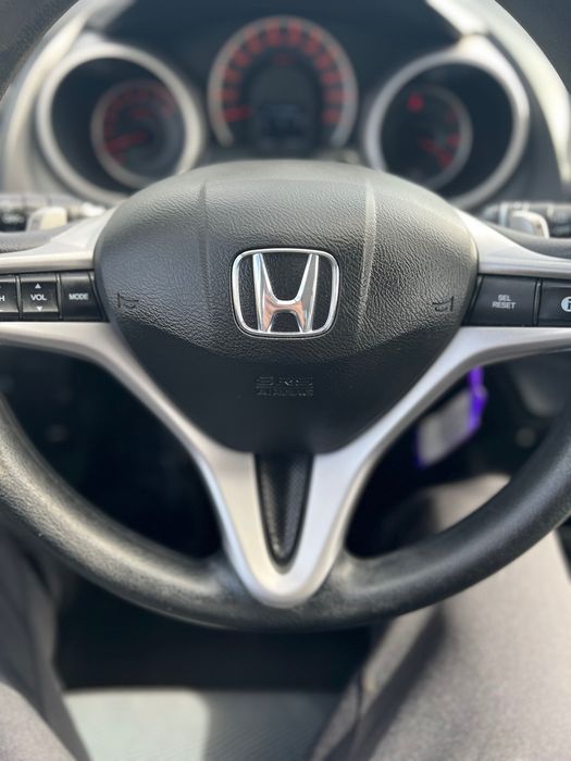 Honda jazz 1.4 бензин