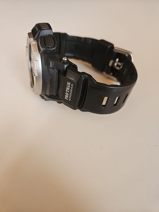 Ceas casio pro trek