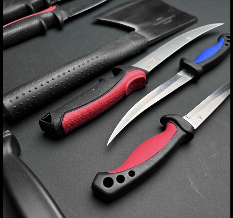 SET Macelarie Black Edition 7 piese
fletat, 1 Satar, lame ot