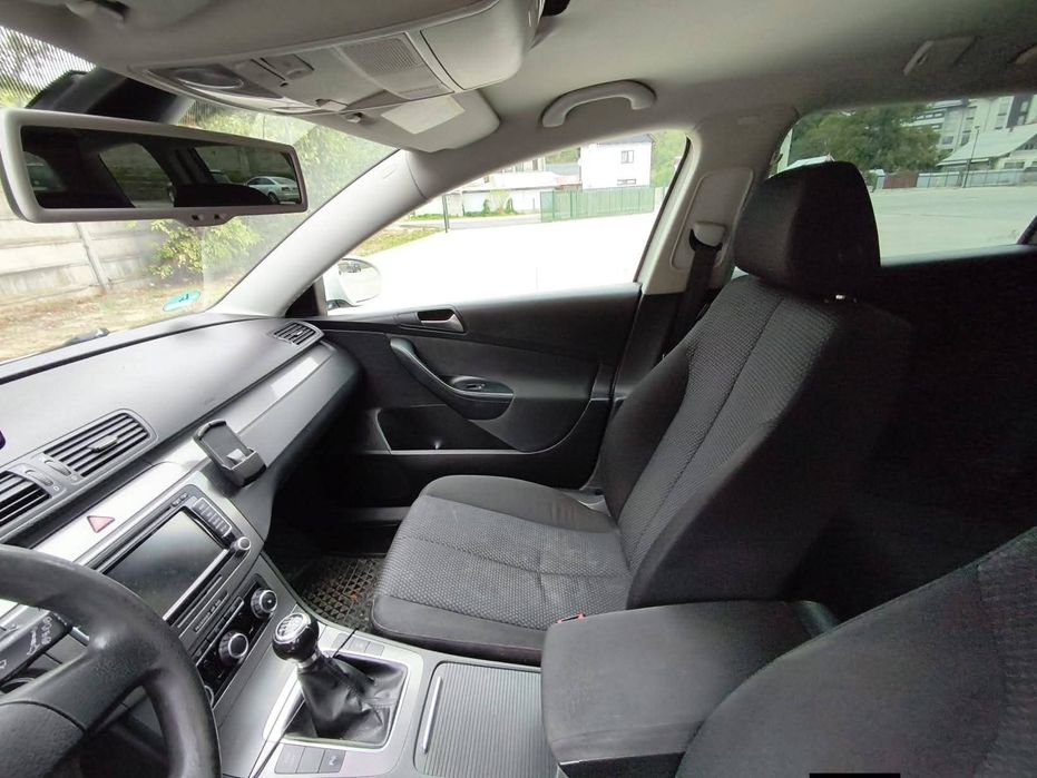 Vând Volskwagen Passat B6