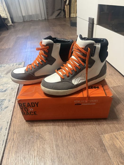 Продам мото боты