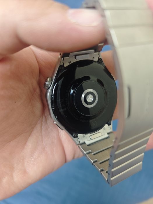 Продам часы Huawei watch gt4