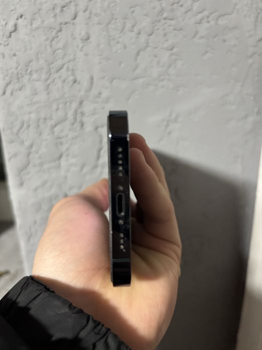 Продам iphone 12 pro