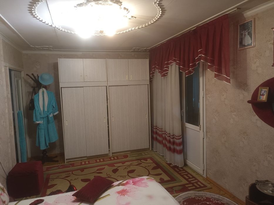 Продам 4-х комнатную квартиру.