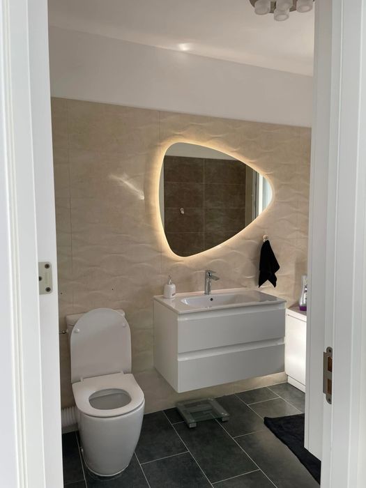 Vand apartament 3 camere