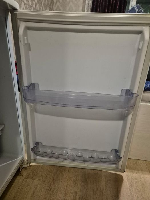 Продам недорого холодильник б/у