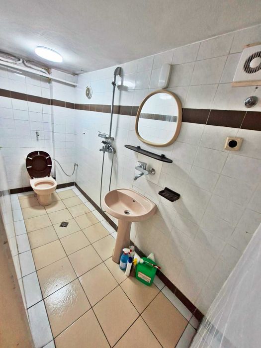 Дава се под наем Едностаен апартамент в София, Център - 25 кв.м за 297.84 € - Снимка #2