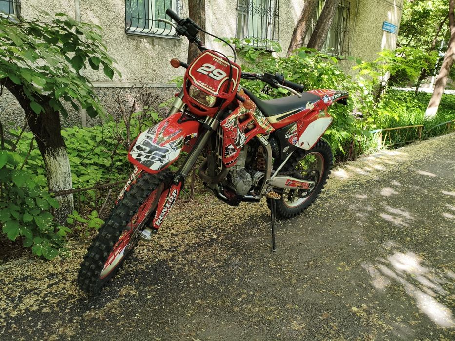 Хард эндуро Suzuki DRZ 400