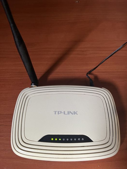 Продам Wi-Fi TP-LINK беспроводной недорого б/у рабочий. Цена 10000.