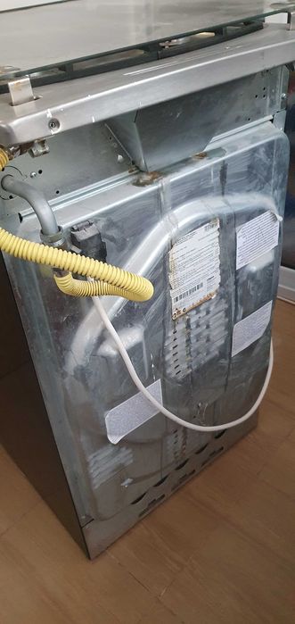 Aragaz Hansa cu cuptor electric