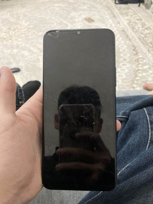 Vivo Y53s саттылады каробкасы бар