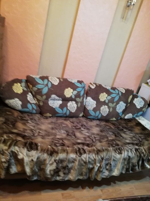 Продаю диван немецкого производства