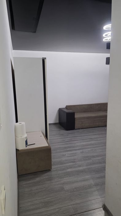 Apartament cu 2 camere de inchiriat, curte și loc de parcare inclus!