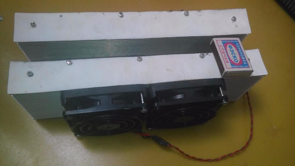 Продам два алюминиевых, больших радиатора