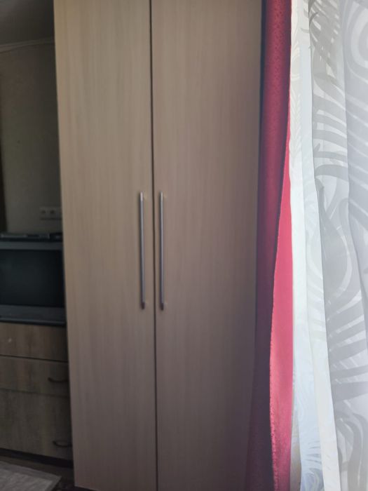 Продам двух створчатый шкаф б/у