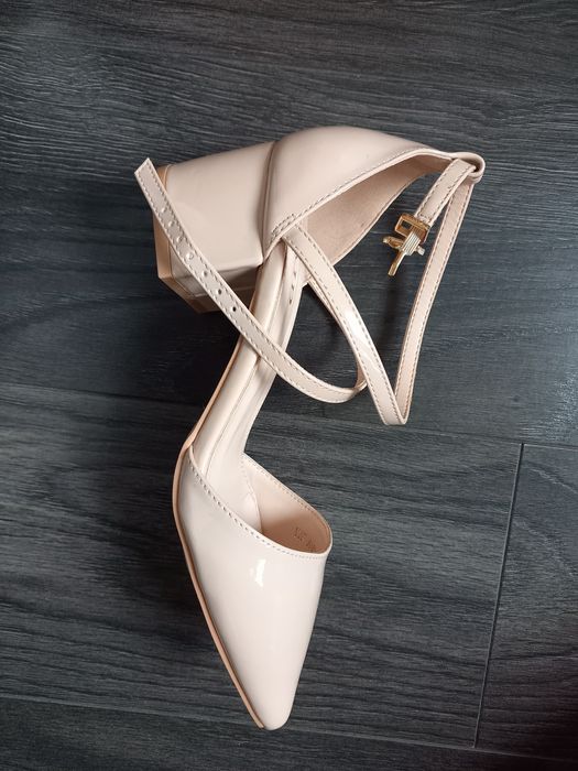 Дамски обувки Raid р36