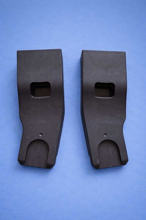 Комбинирана количка Moon с два коша + зимен чувал за количка + постелка против потене + адаптори за кошче за кола Cybex + дъждобран + чанта