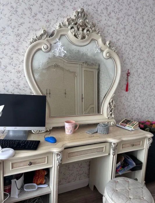Стол срочно самовызов с зеркалом винтаж