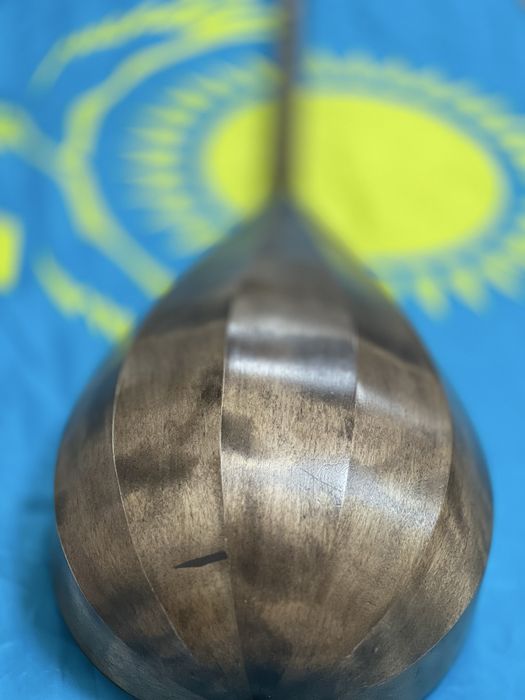 Домбыра сатылады