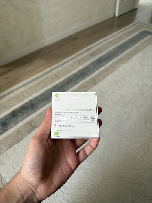 Продам Air Pods 4 (новые)