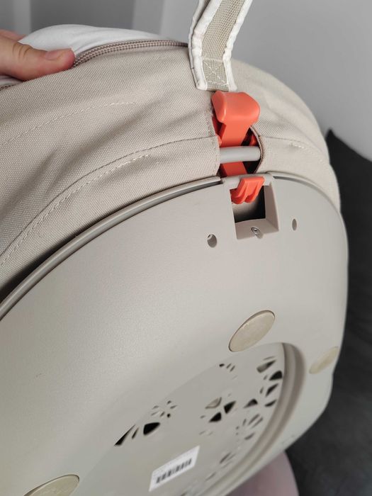 Stokke bouncer шезлонг