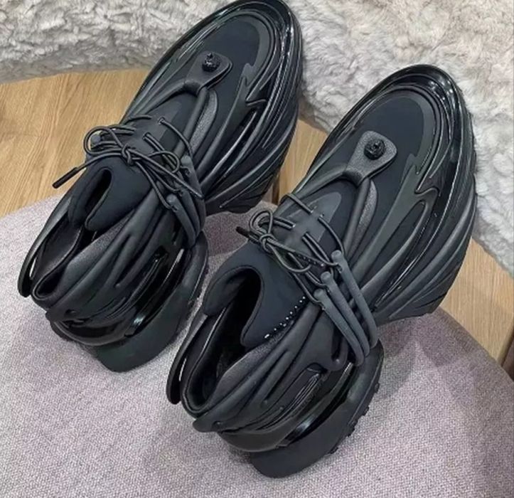 Кроссовки Бальман