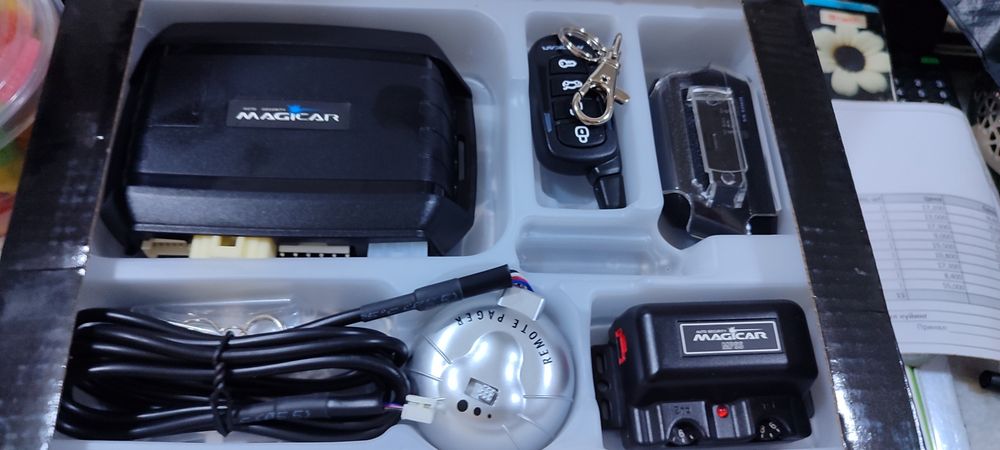 Magicar.      906