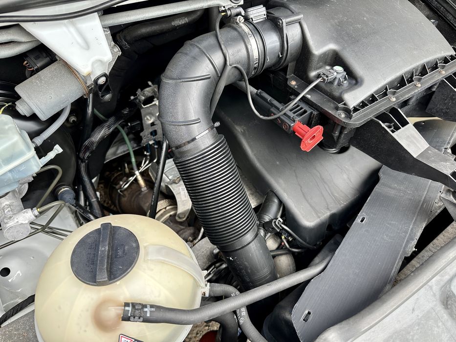 Dezmembrez Mercedes Sprinter euro 5 an 2013 motor 2.2 CDI