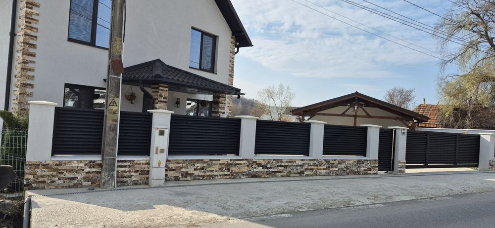 Executam lucrări în domeniul construcțiilor .