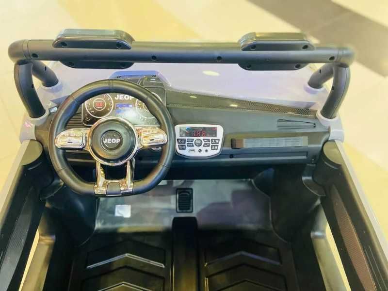 Продам Машину электричиский Болшой почти Новый Болшой