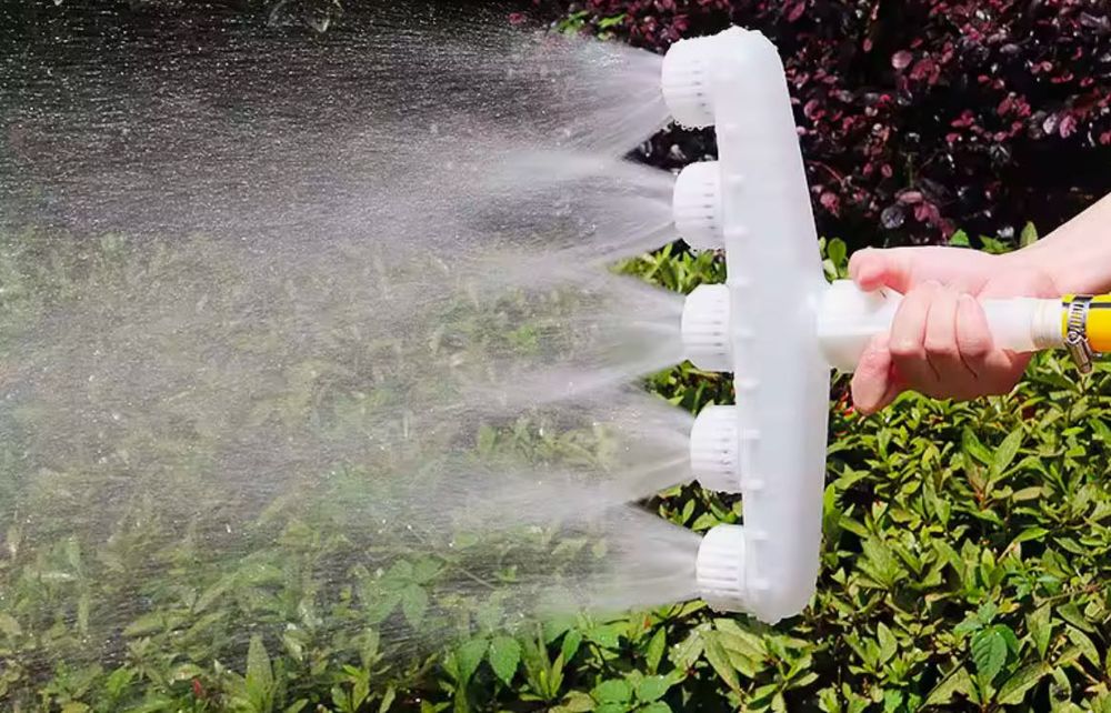 Поливен разпръсквач за водна помпа