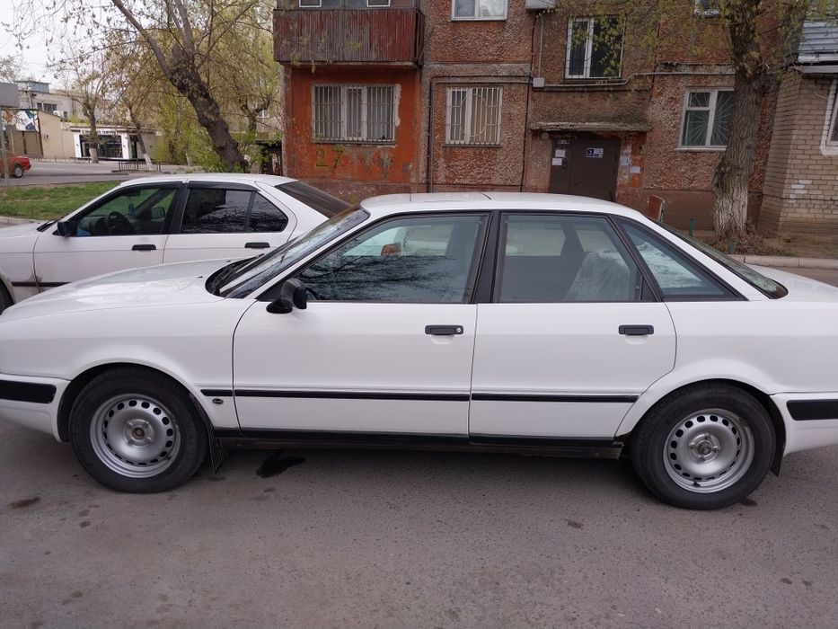 Продам ауди 80 В4