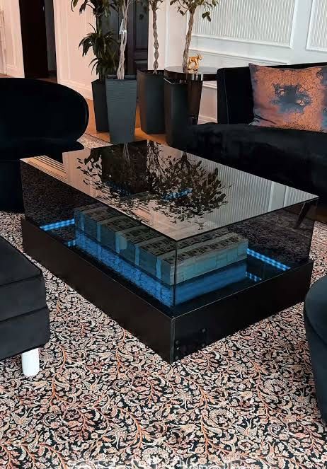 Стол стеклянный журнальный