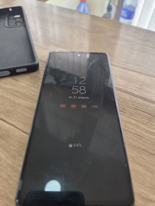 Продам samsung s20fe 6/128