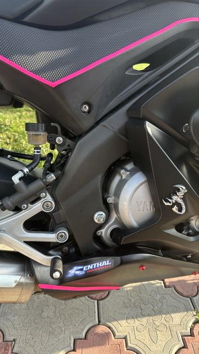 Motocicleta Yamaha yzf-r125