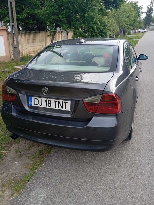 BMW E90 Seria 3 320d