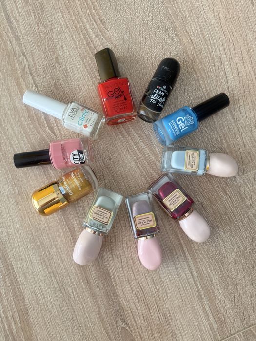 Лак для ногтей обычные 10 штук