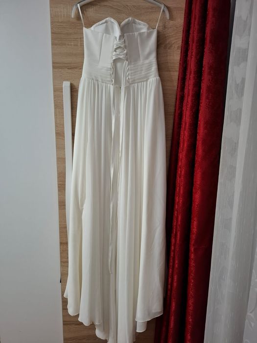 Rochie de nunta cu corset