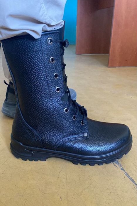 Берцы зимние и бушлат