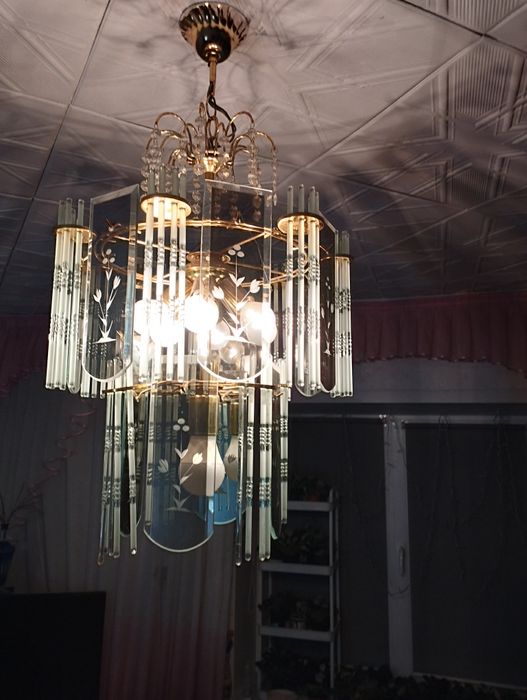 Люстра потолочная