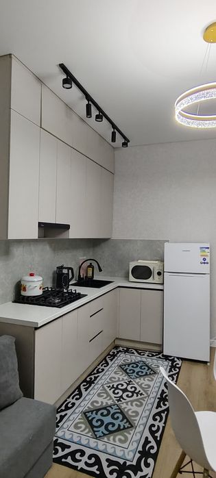 Сдам 1 комнатную посуточно