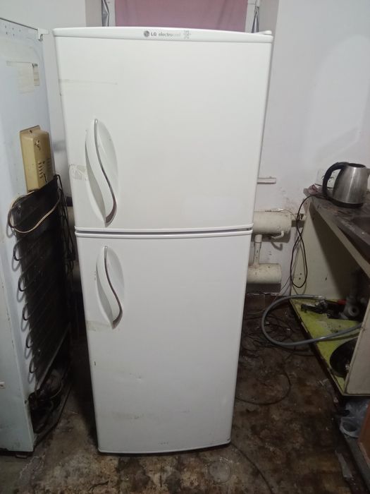 Холодильники  двухкамерные в Алматы