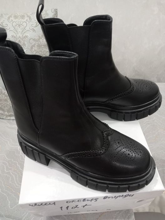 Продаю зимний ботинки