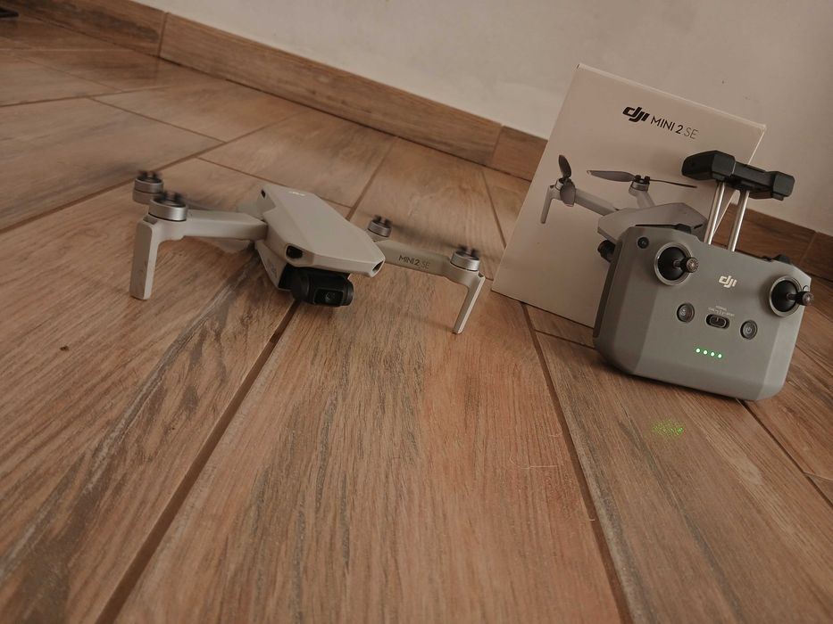 Vând drona dji mini 2 se