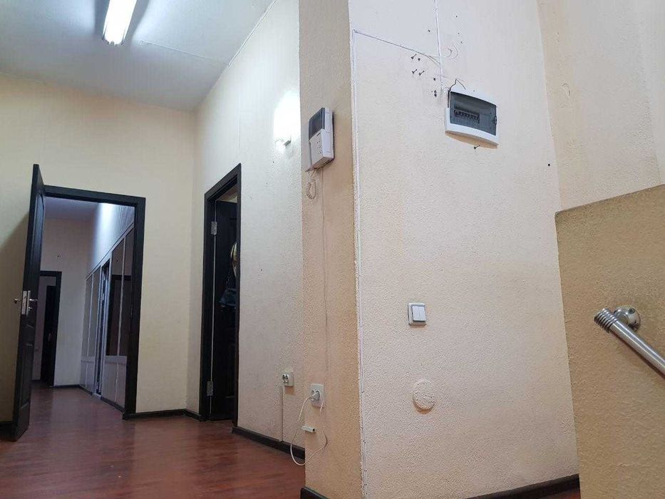 Офис 158 кв.м 4 кабинета Бобура 7 у.е Учебный центр