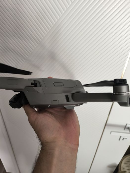 Квадрокоптер Dji air 2